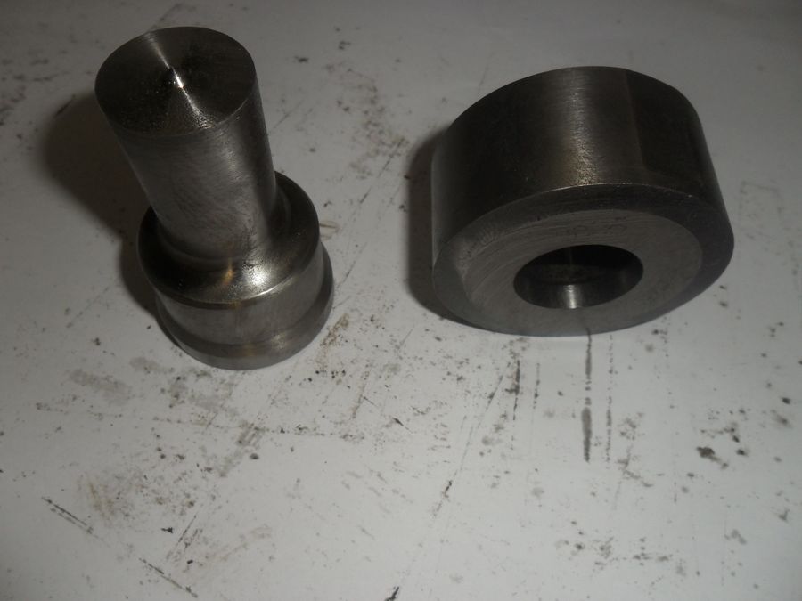 Round punch and die